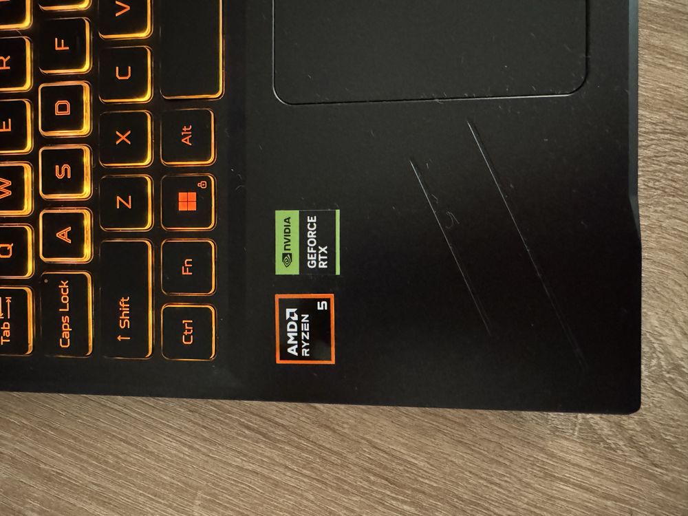 Gaming Лаптоп Acer Nitro V16 165hz
