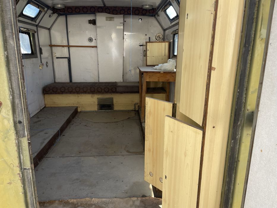 Военен фургон в добро състояние