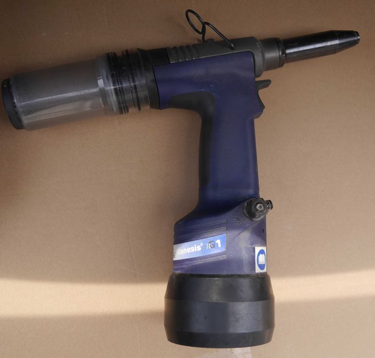 Avdel VG1  – pistol pneumatic pentru pop nituri