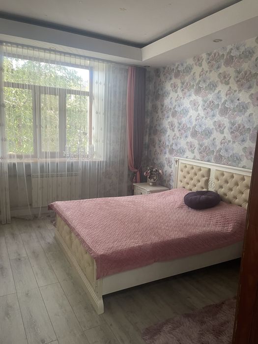 Продается двуспальная кровать