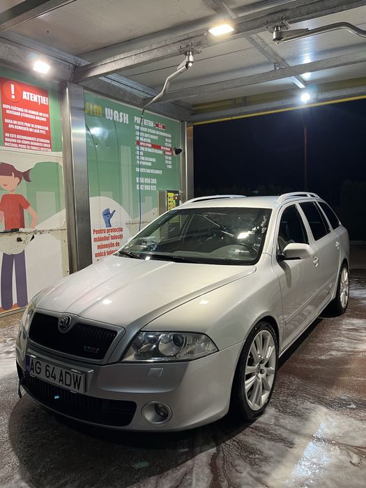 Skoda Octavia vRS 2.0 TDI 170 CP XENON WEBASTO JANTE 18
