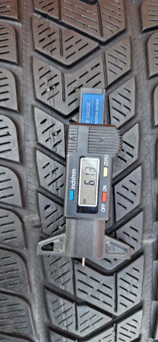 2 Anvelope Pirelli 235 55 R19 M+S Dot 2020 Run-flat