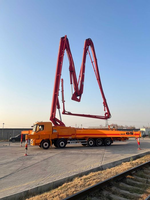 Автобетононасос KCP65ZX6170 (65м) на HYUNDAI XCIENT