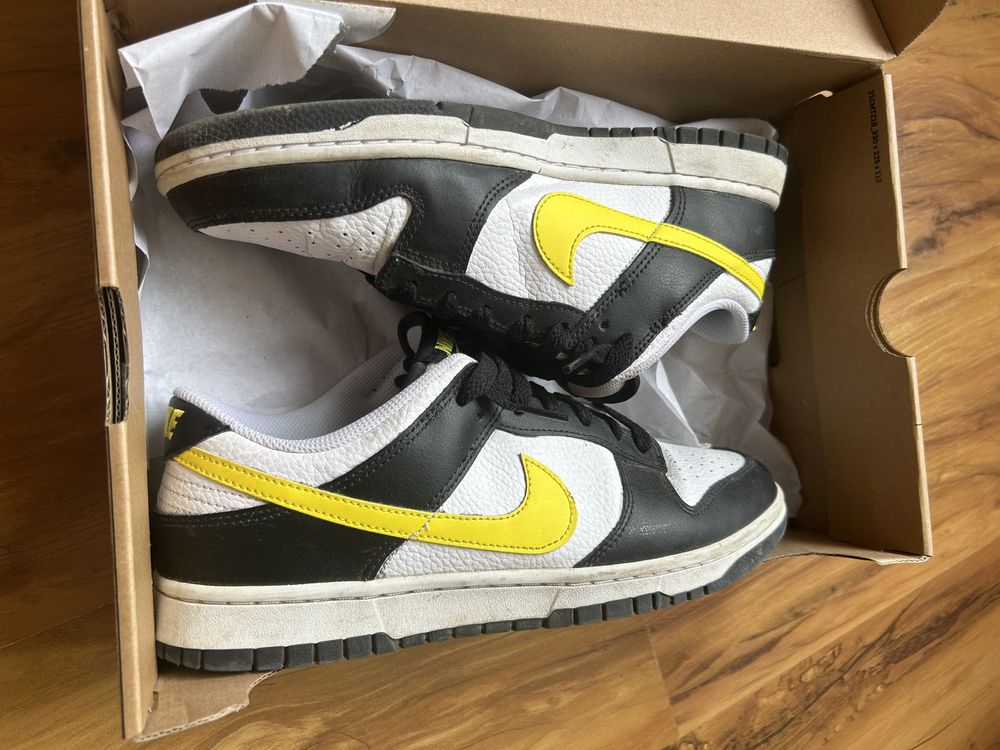 Маратонки Nike  43 номер