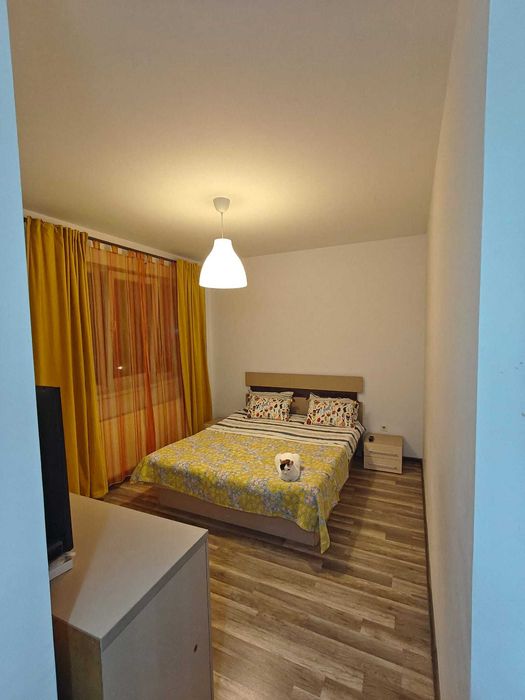 vand Apartament 3 camere cu loc parcare inclus in cost, sector 2