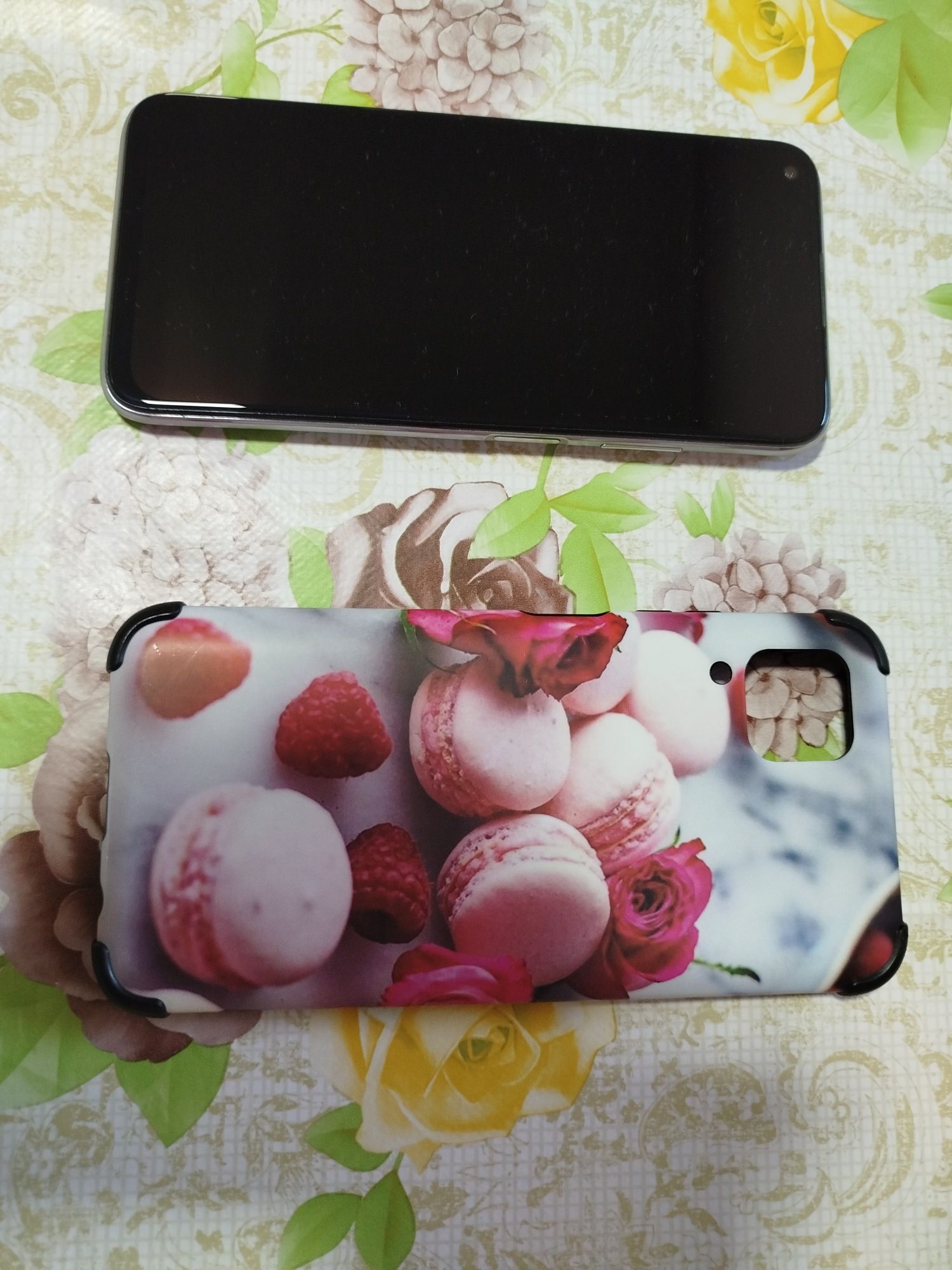 Телефон Huawei P40 lite