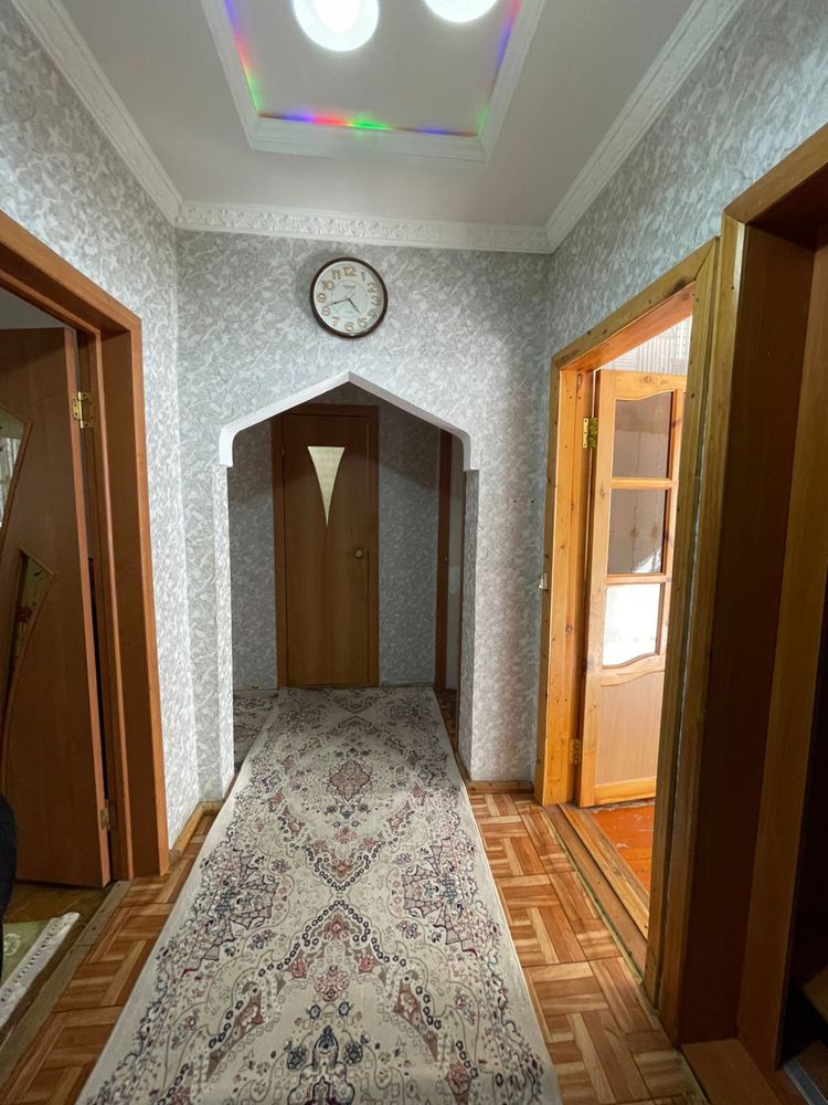 Продам 3-комнатную квартиру в центре города