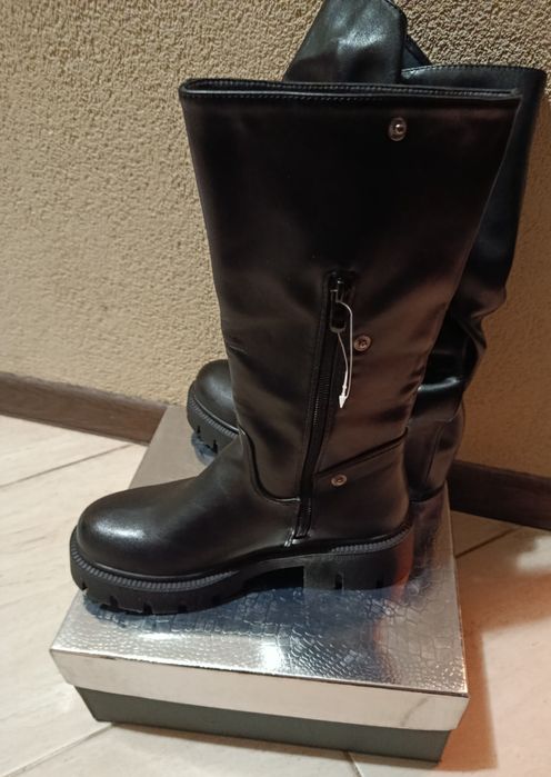 Ботуши със сваляща горна част!