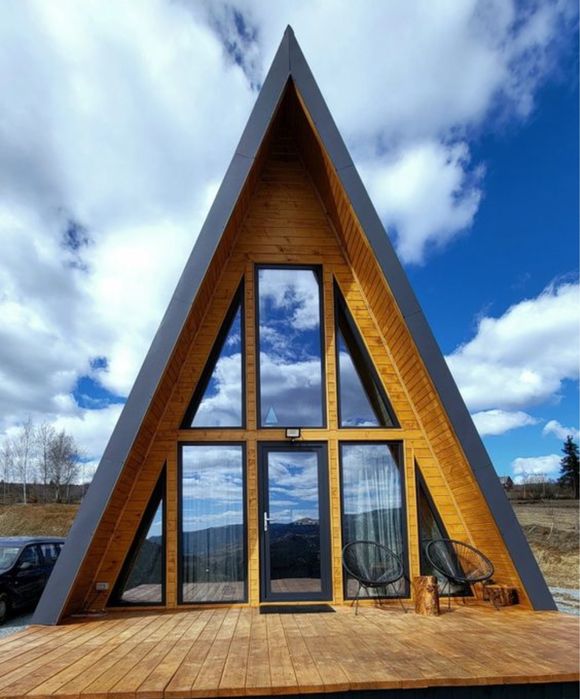 Vindem cabane tip A frame