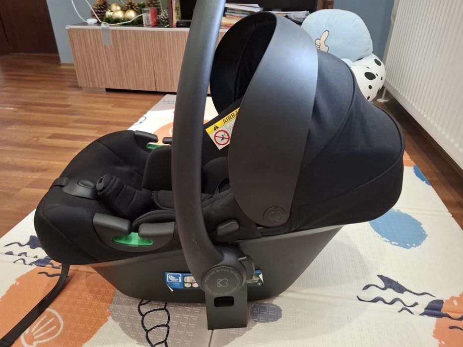 Столче за кола / Кошница за новородено KikkaBoo