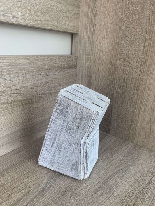 Поставки за ножове