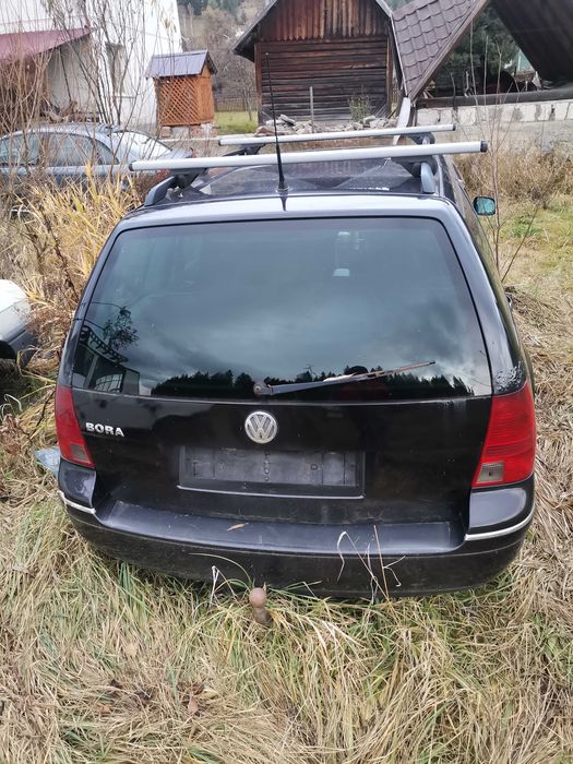Volkswagen Bora 2003 diesel 1.9 în matriculat ro perfect funcțional,