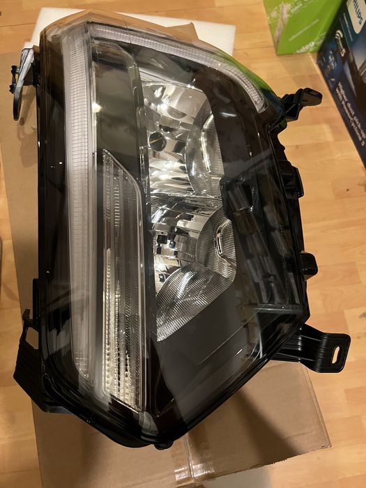 Far stanga /dreapta Renault Master IV 2019 _2020_2021