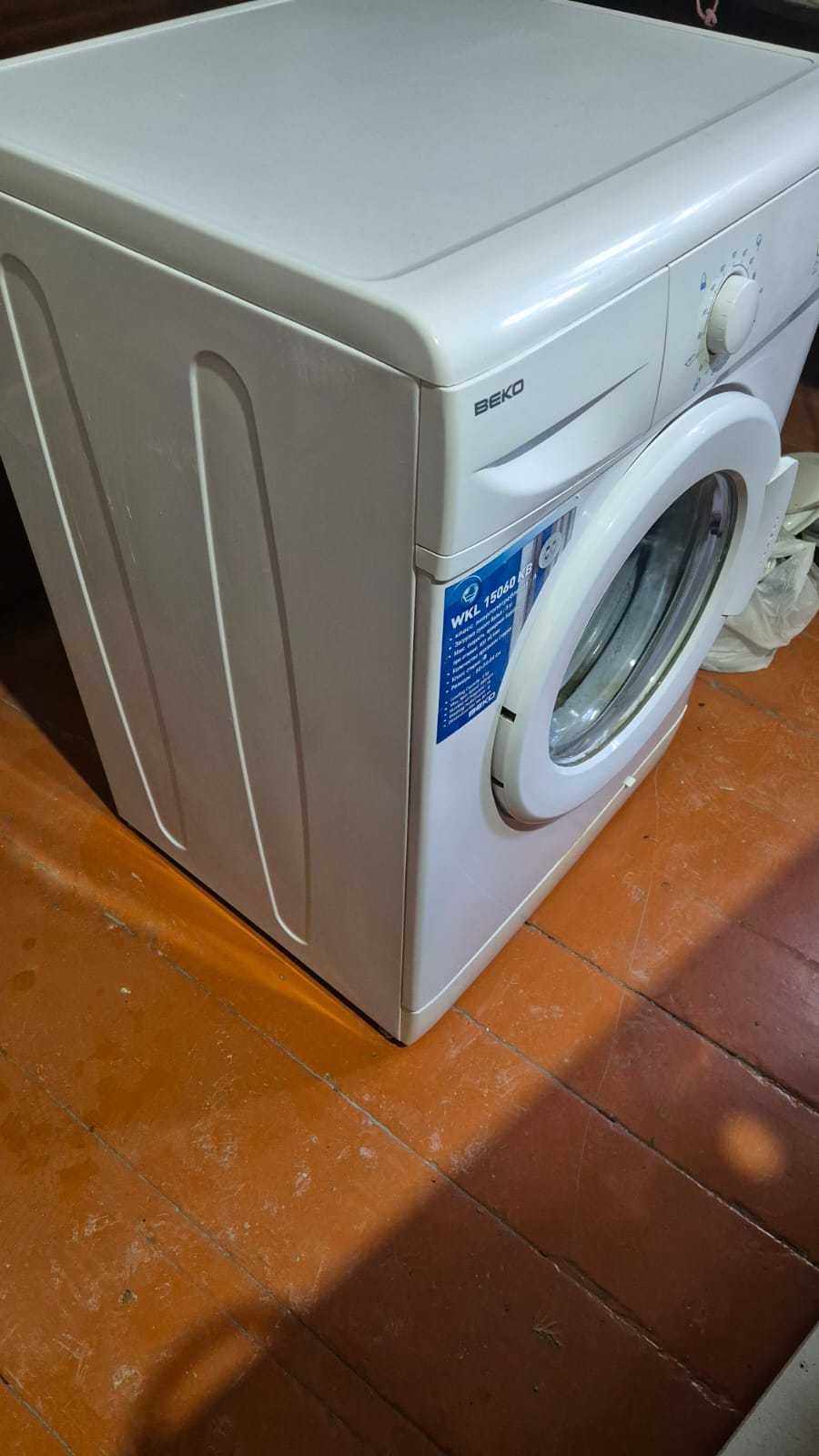 Продам стиральную машину