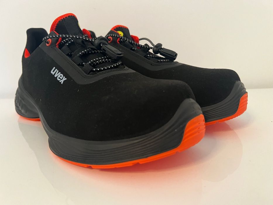 Pantofi Uvex marimea 43