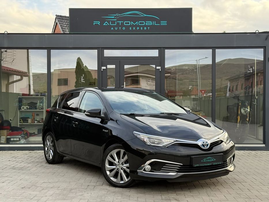 Toyota Auris Toyota Auris 1.8 Hibrid(benzina/electric), 136CP, GARANTIE 24-36 Luni