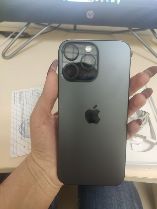 Продам iPhone 16 pro Max