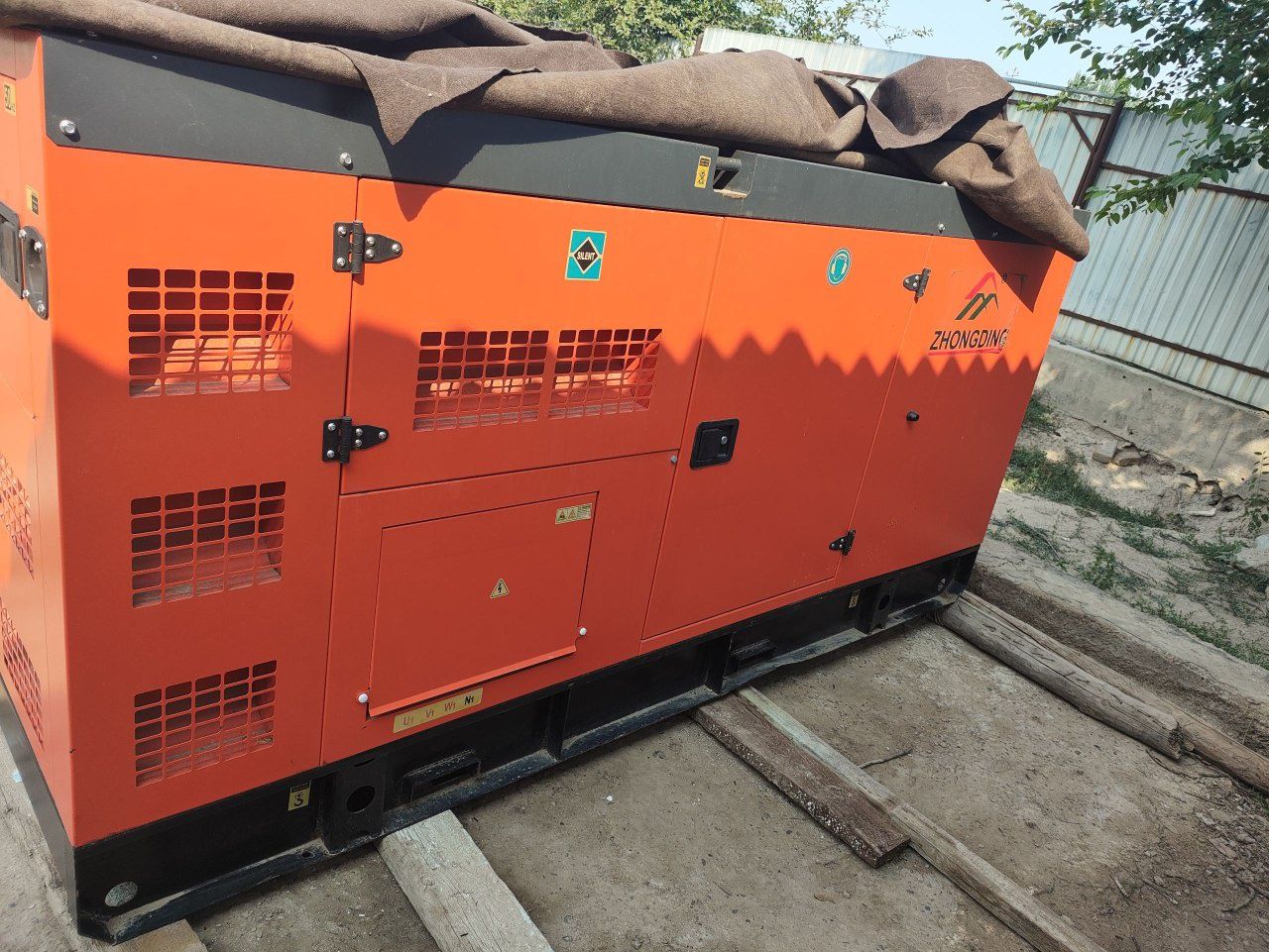 Generator 100 kv