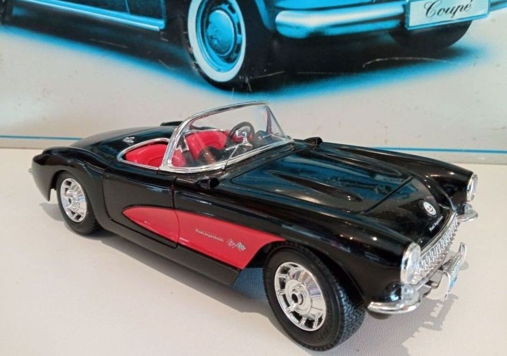 Chevrolet canuette 1957
Scara 1/18
Bburago

Pozele reflectă realitatea