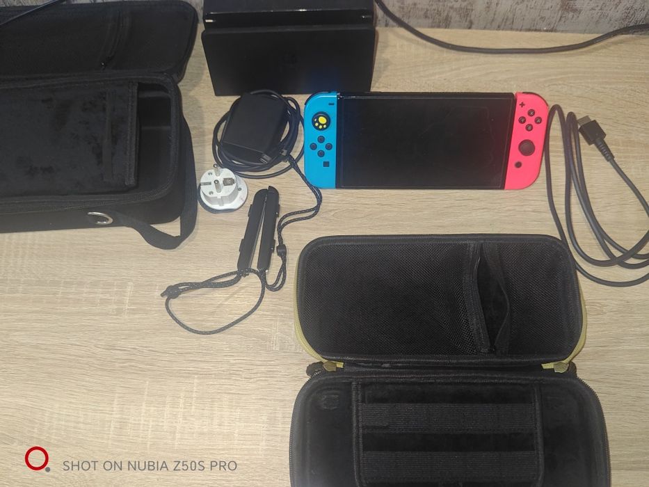 Продам Nintendo switch oled