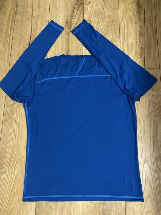 KAIKKIALLA-bluzon de compresie , ca si Nou, pt barbati , marimea L