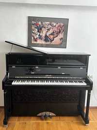 Продаю профессиональное студийное акустическое фортепиано Ritmuller