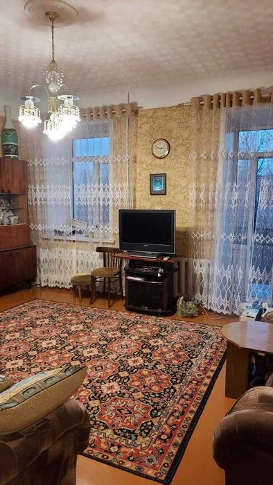 Продается 2-х квартира с Сортировки 58 кв.м с Гаражом и Сараем