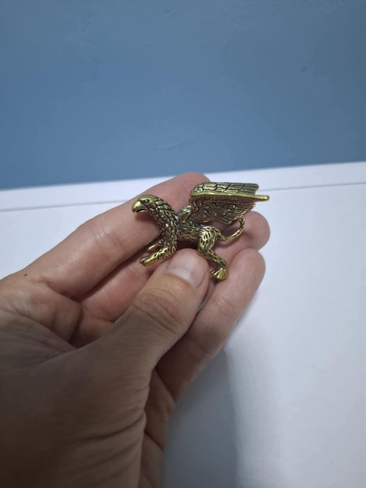 Миниатюра грифон