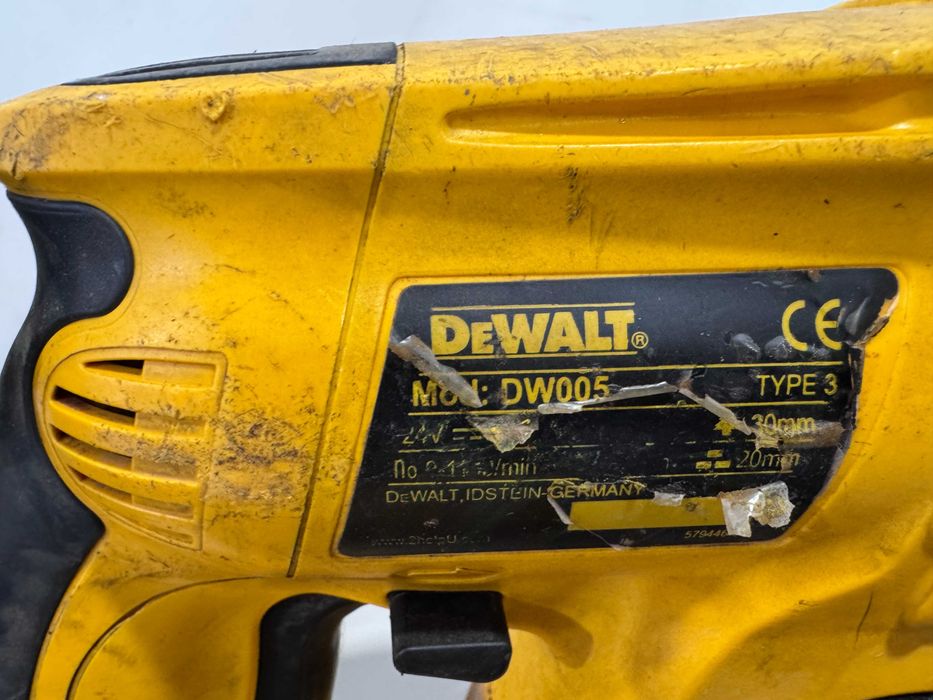 Перфоратор  - Dewalt 24 V /  ЛОТ 44