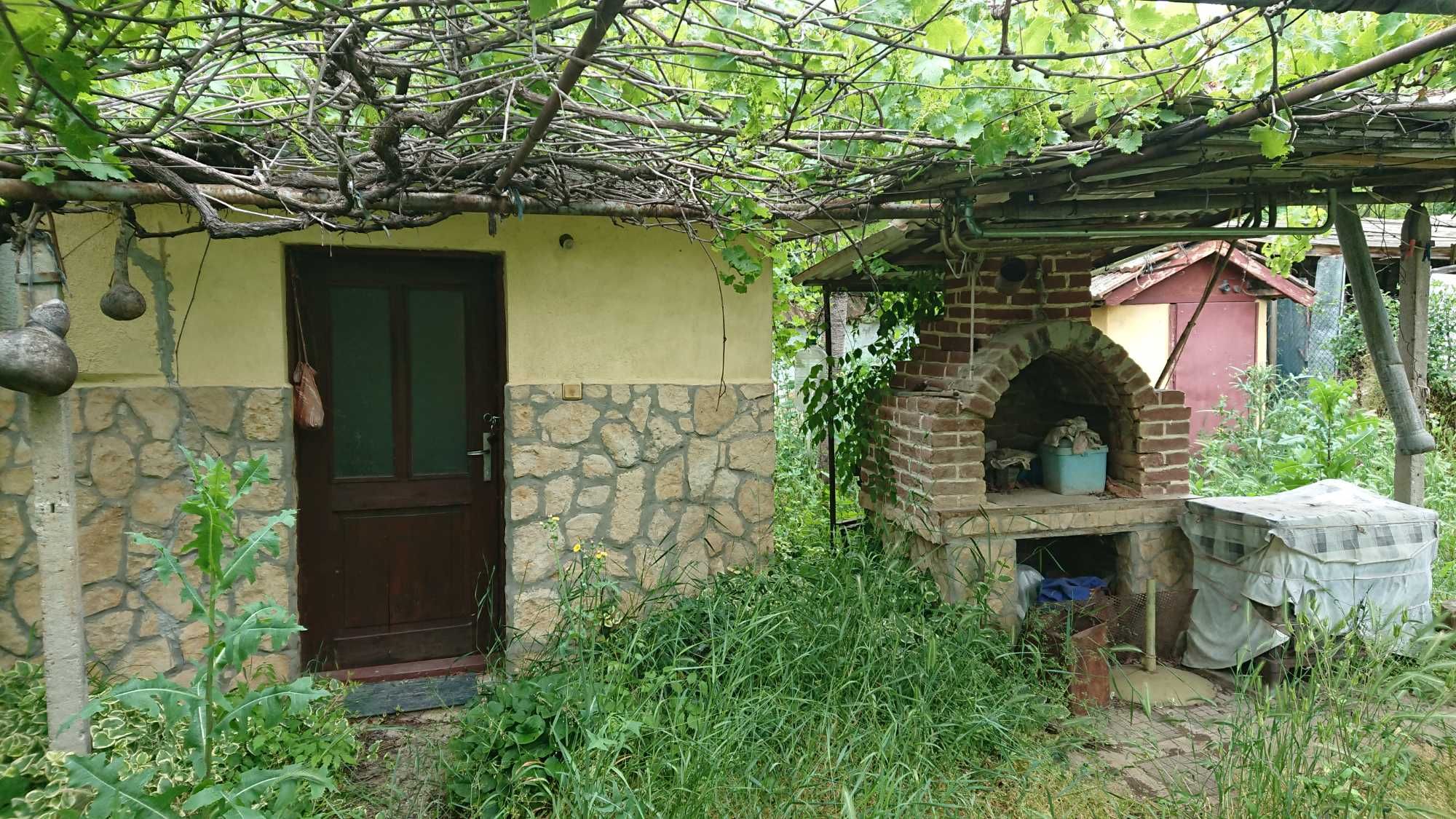 Продавам къща в село Крушуна