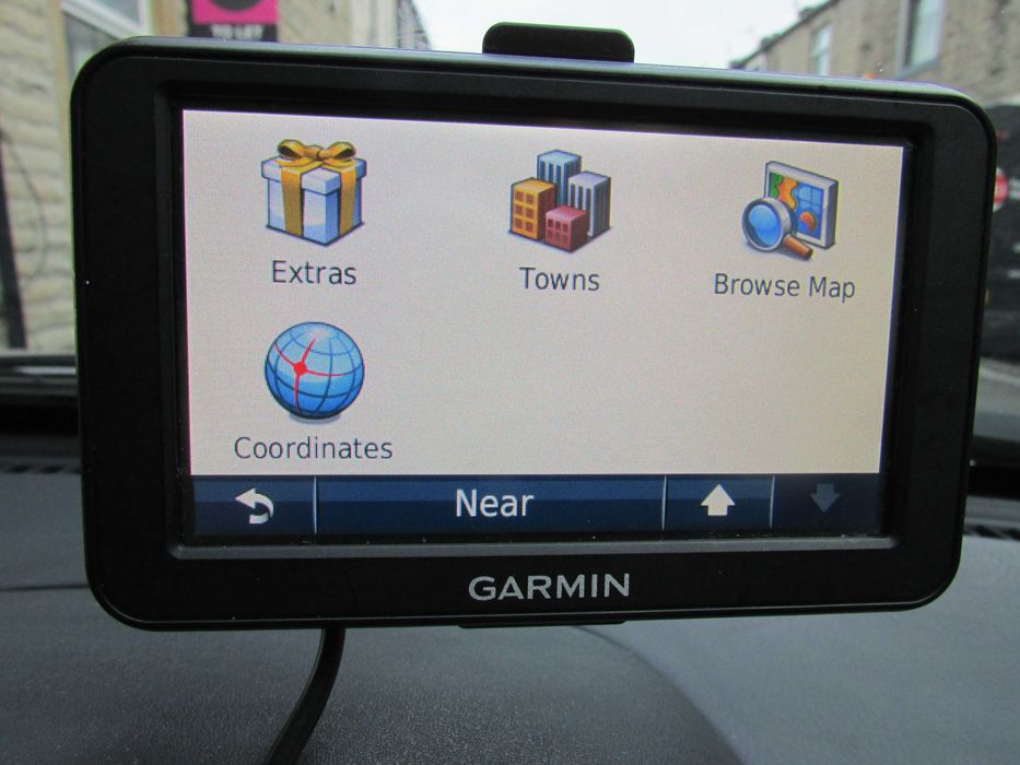 Навигация Garmin nüvi 40