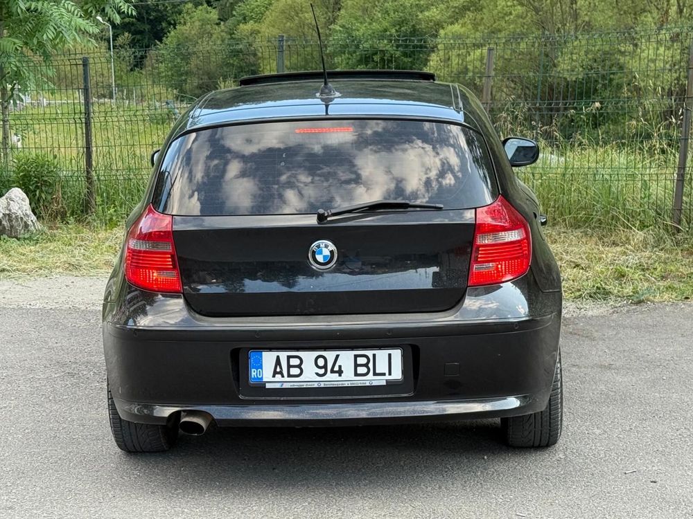 BMW Seria 1 - 116 CP - An 2010 - Negru - 2 TDI