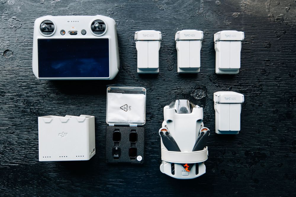 DJI Mini 3pro Combo. Дрон мини 3 про. Комбо комплект