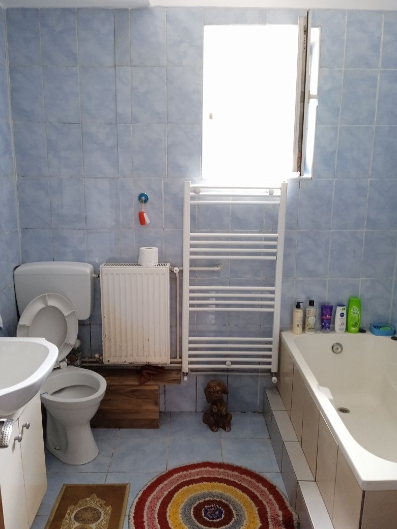 Vând apartament   2 camere