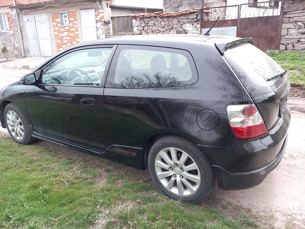 Honda Civic 2005г Фейс