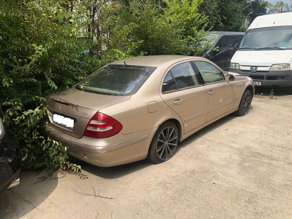 Dezmembrez Mercedes Benz E270 CDI W211 2007 bej auriu cutie manuala