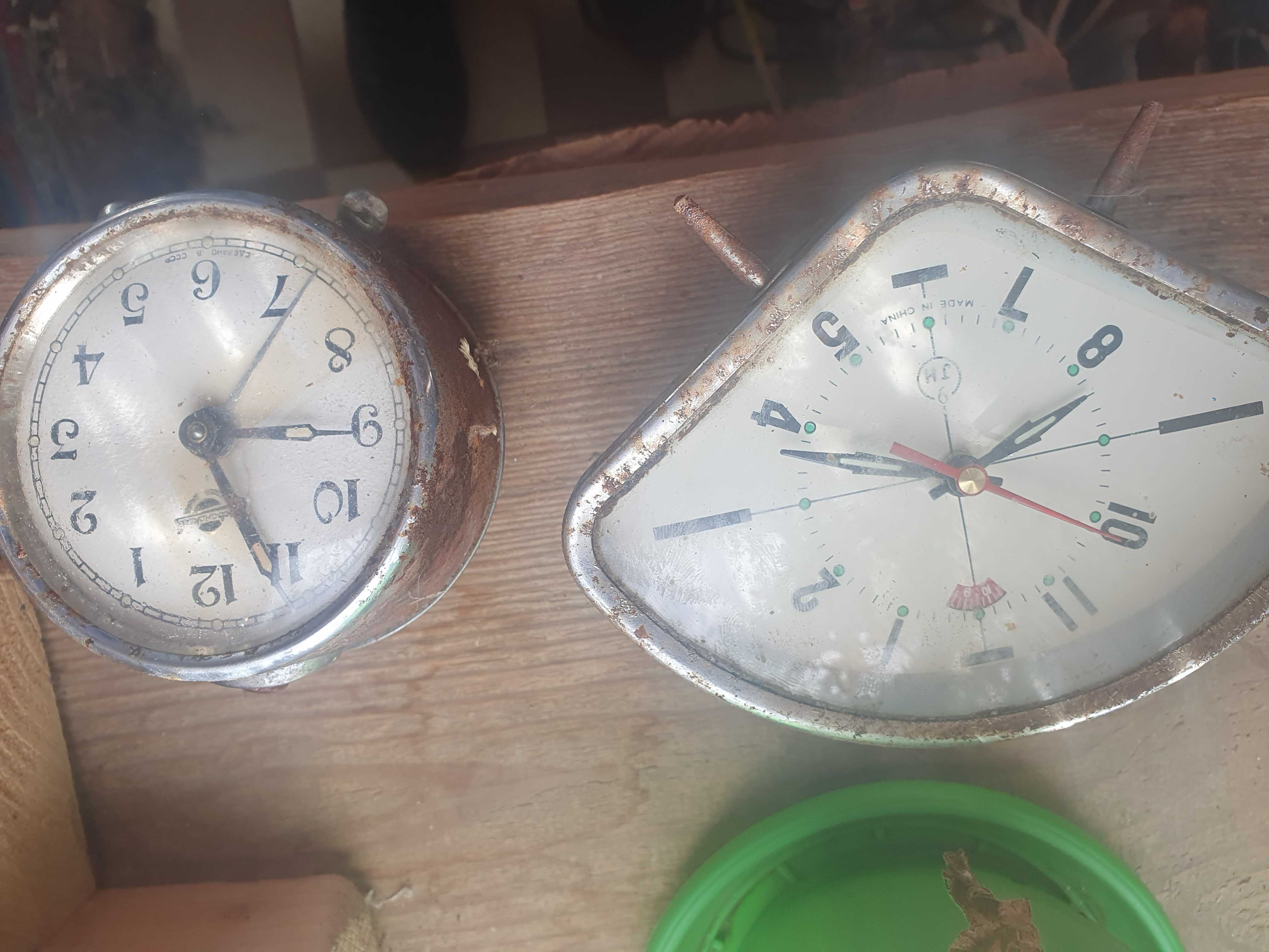 Стари антикварни часовници