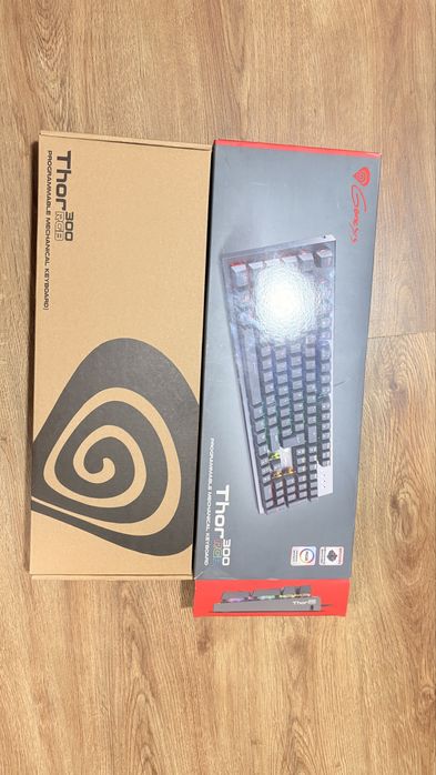 Tastatura Genesis Thor300 rgb nou