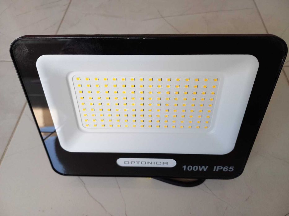 LED Прожектор 100W 4000K IP65