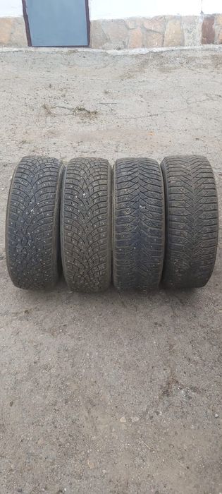 Продам зимние шины