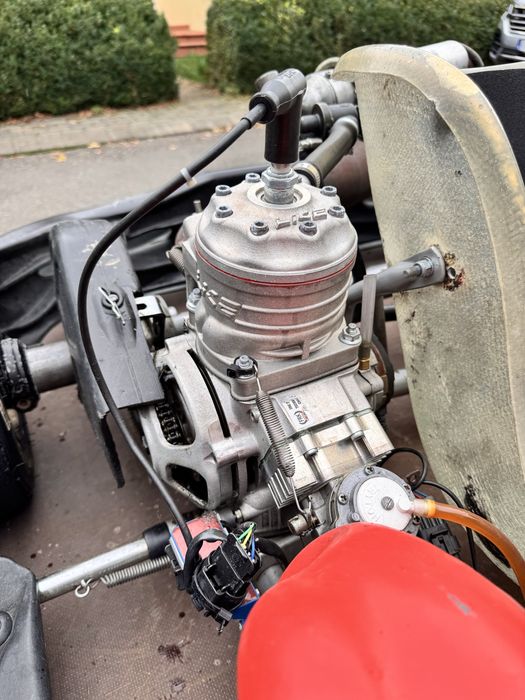 Vand doua karturi, impreuna sau separat