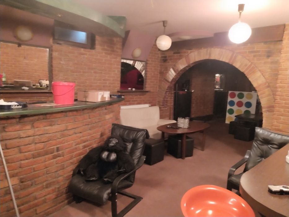 Ofer închiriere spațiu club ,bar
