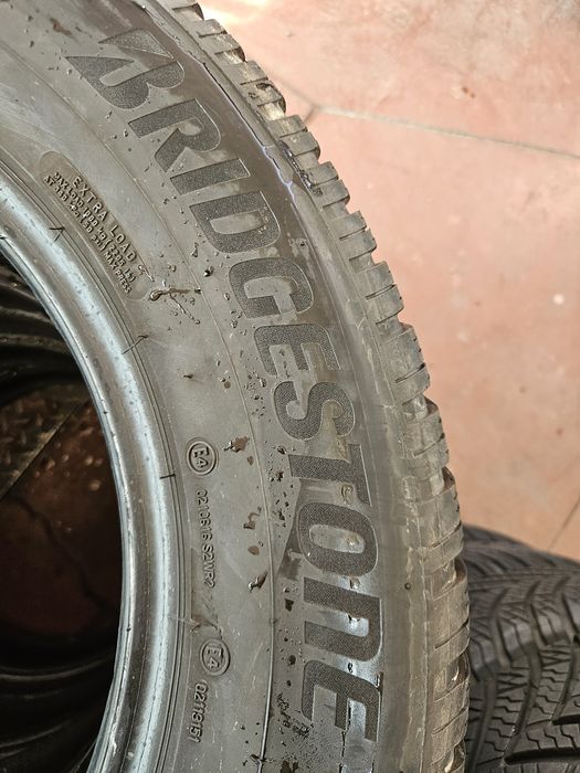 Гуми 235/65/17 дот19