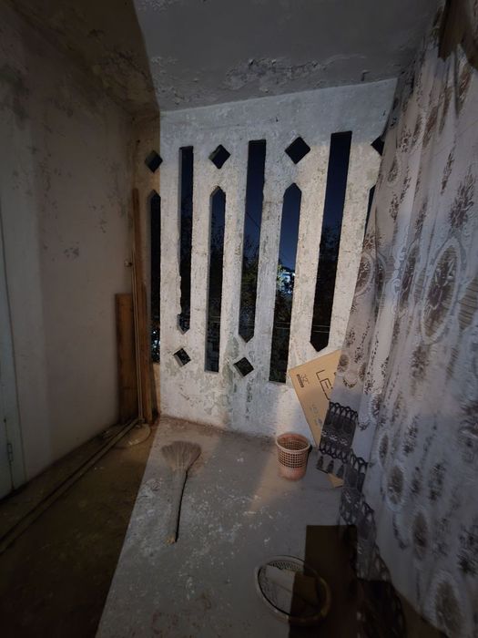 2 xonali arzon kvartira sotiladi. Zakanal.