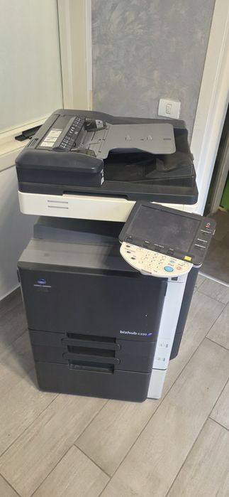 Multifuncțional Konica Minolta c220