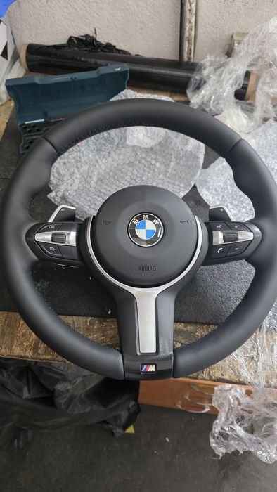 Volan bmw m performamce f10 f11 f01 f06 f02 cu padele original