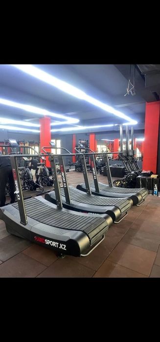 Тренажёры. беговая дорожка. аэробайк. груши боксёрскии.