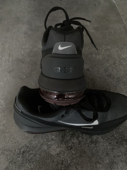 Nike Air Max Pulse 270