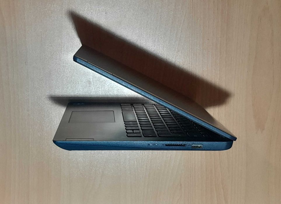 Лаптоп LENOVO IdeaPad 3 14ITL6 / I3-1115G4 / 256Gb NVME / 8Gb DDR4