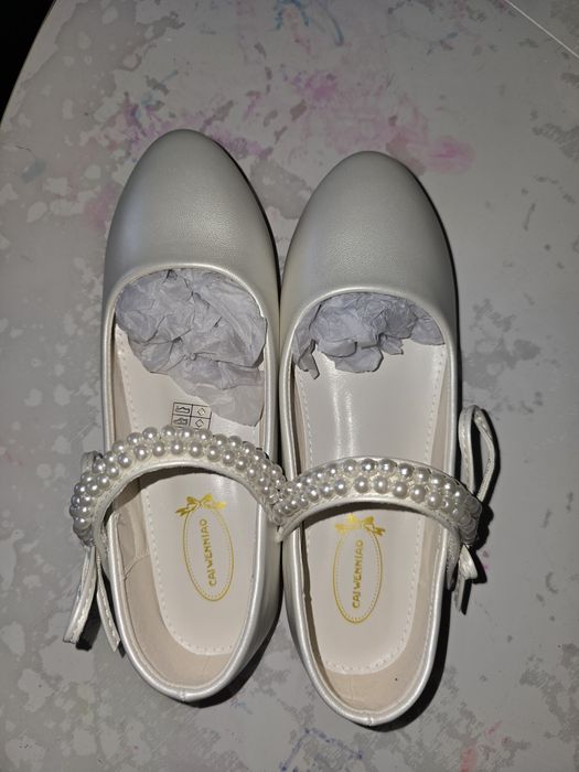 Pantofi fetite mărimea 34